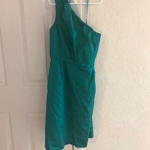 Little green dress one shoulder with pockets